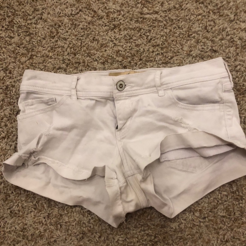 White Hollister shorts